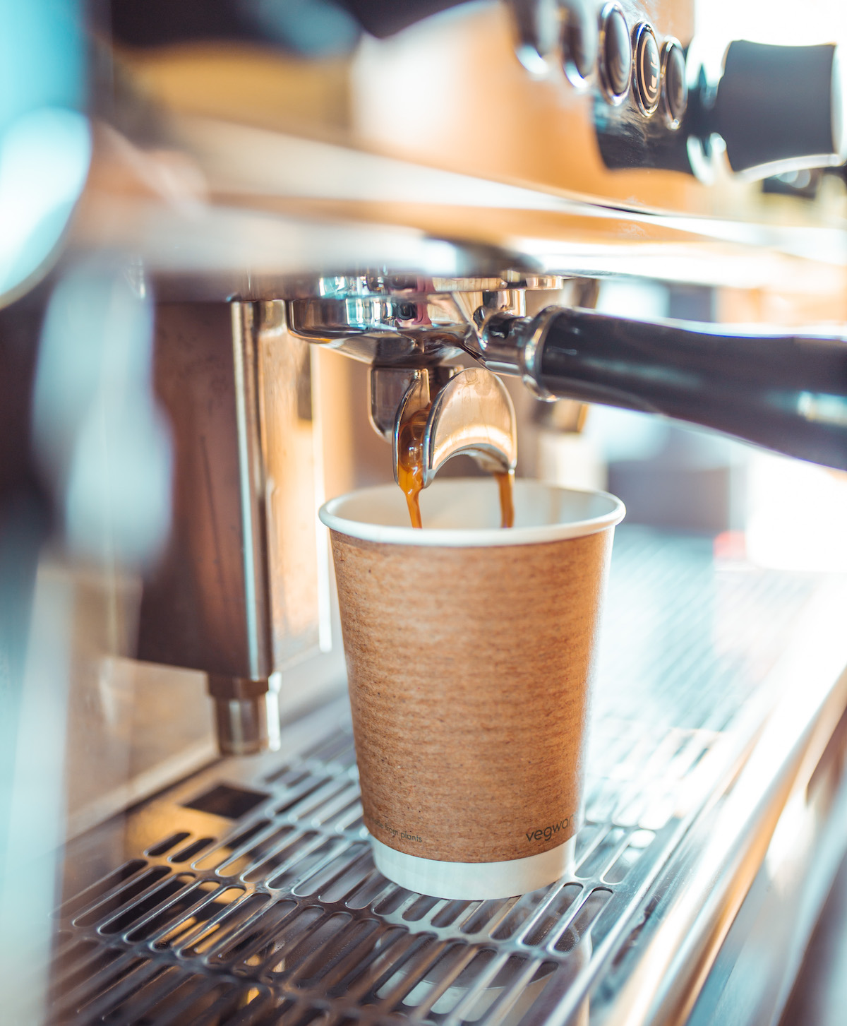 Draft beer, wine, hot food and coffee at the embers snack bar
