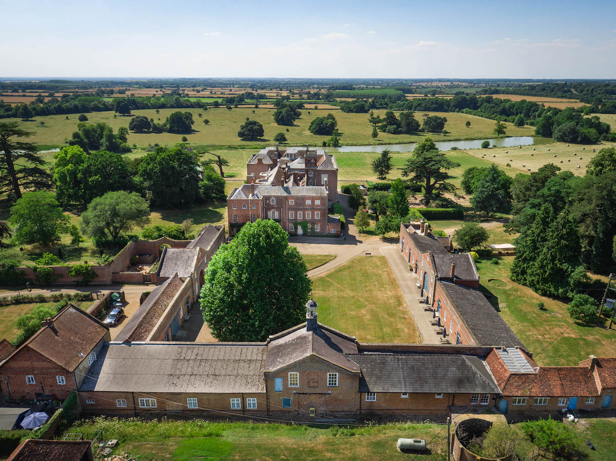 claydon courtyard & estate